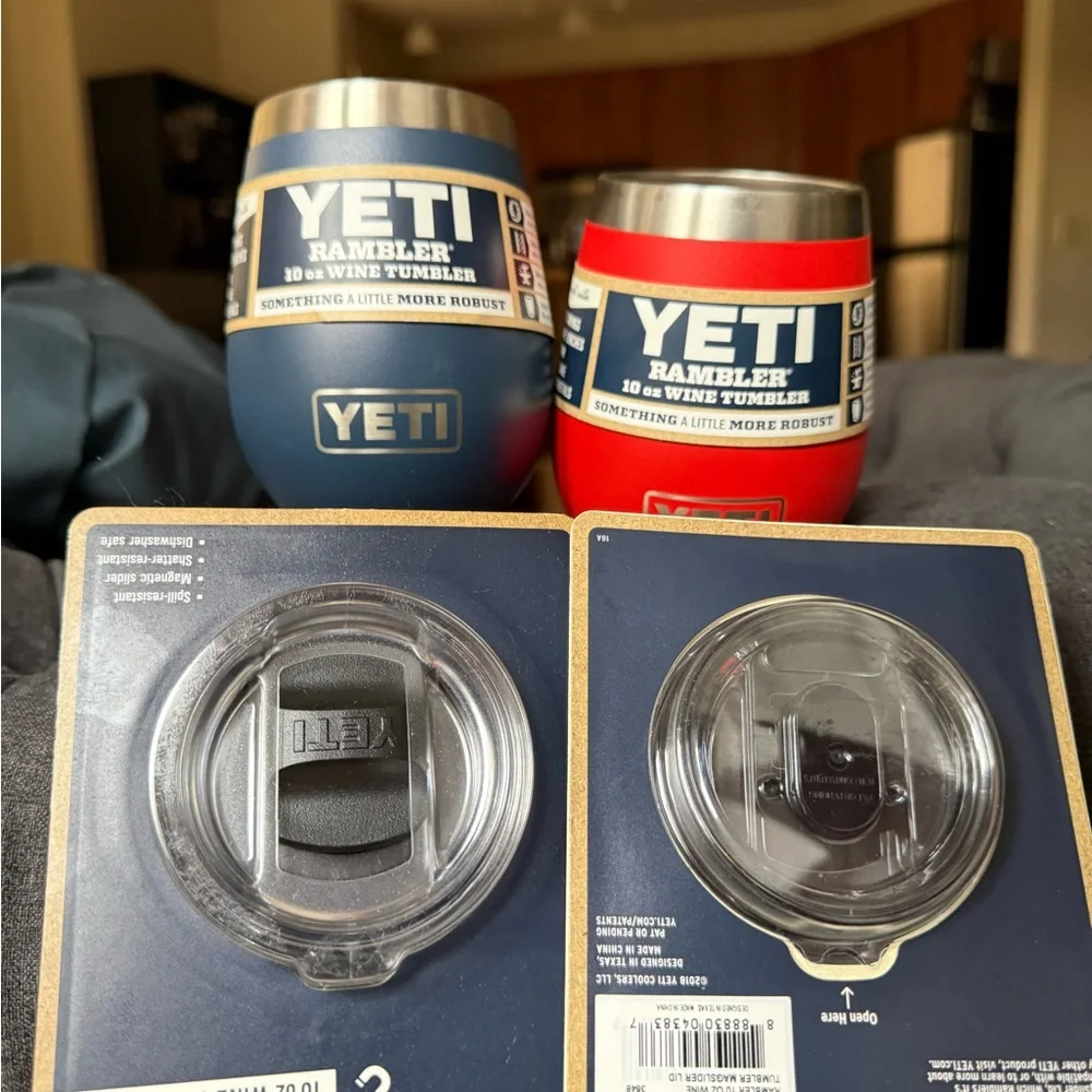 YETI Wine Tumblers with magnetic slide lids - Picture 3 of 3